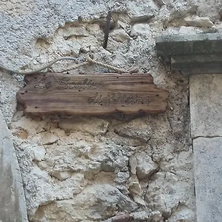 بيت للعطل Lo Scalino Di Pietra *