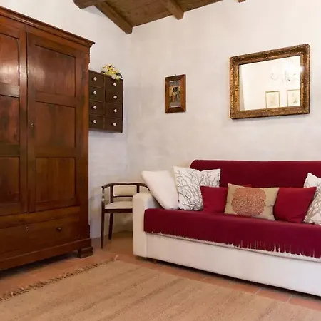 Lo Scalino Di Pietra