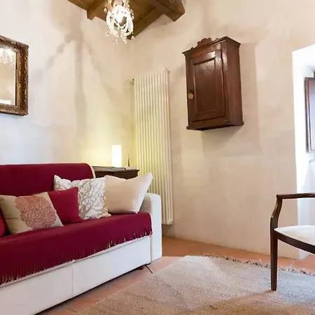 بيت للعطل Lo Scalino Di Pietra